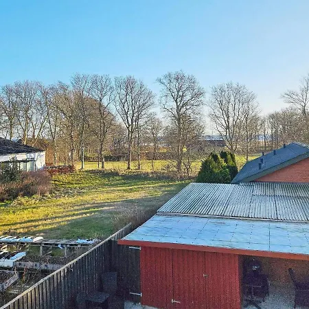 10 Person In Hadsund-by Traum *