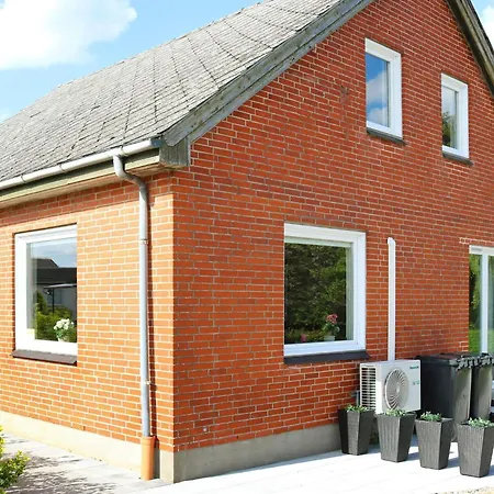 10 Person In Hadsund-by Traum Feriehus